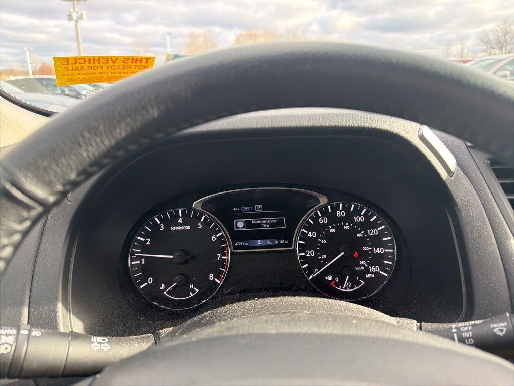 2019 Nissan Pathfinder SV photo 4