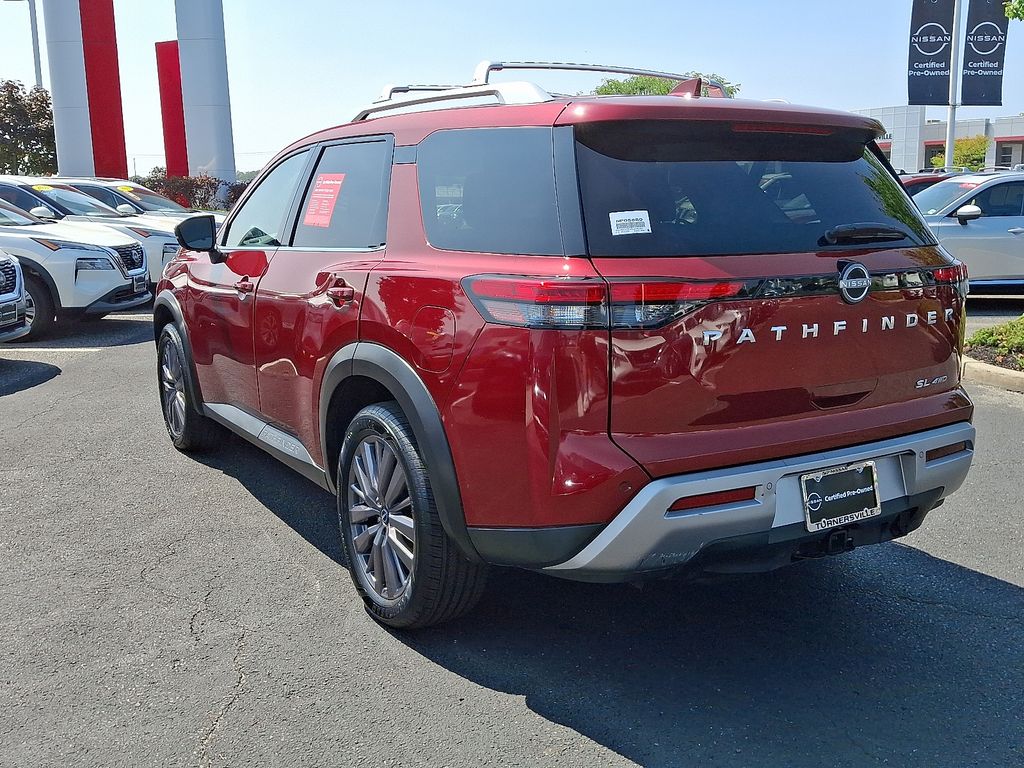 2023 Nissan Pathfinder SL photo 3