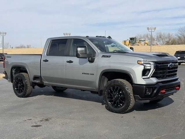 2026 Chevrolet Silverado 2500HD LT's photo