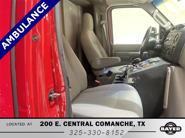 2013 Ford E-450 photo 17