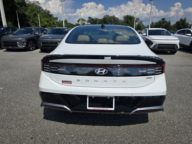 2025 Hyundai Sonata Hybrid Limited photo 4