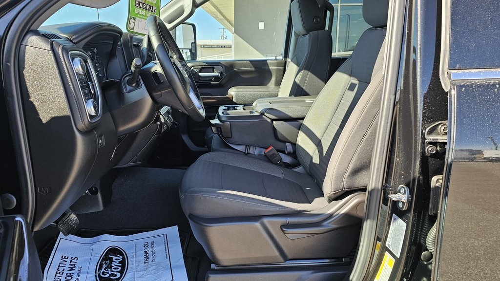 PreOwned 2023 GMC Sierra 2500HD SLE 4 Door Crew Cab Short Bed Truck in