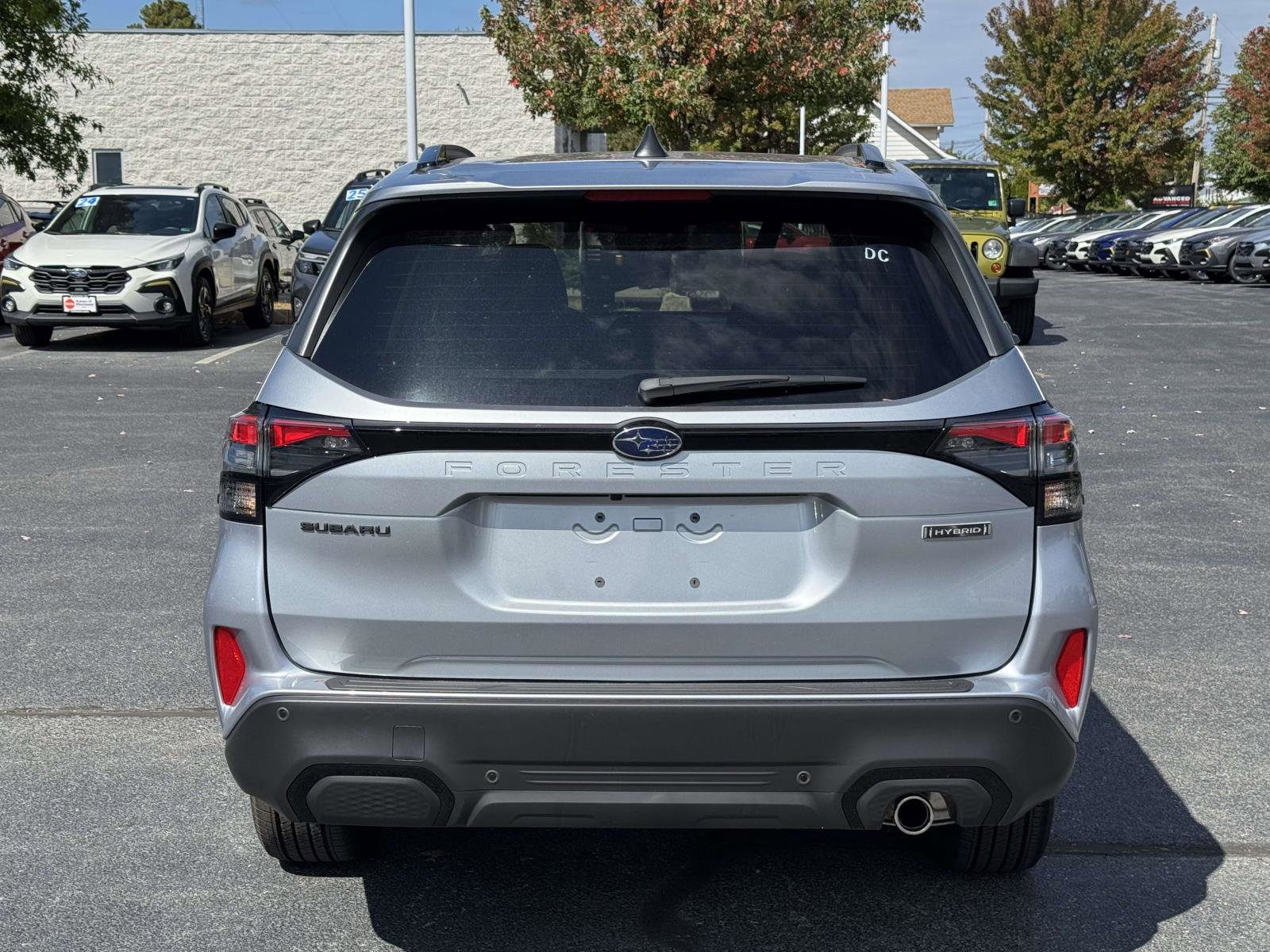2025 Subaru Forester Touring photo 3