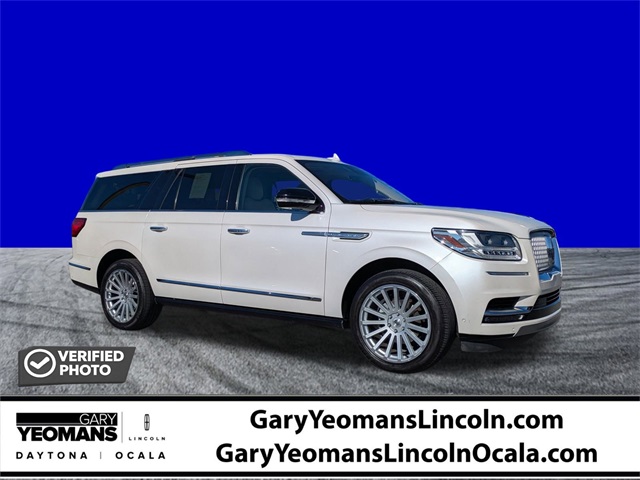 2019 Lincoln Navigator Reserve's photo