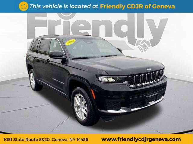 2025 Jeep Grand Cherokee Laredo X photo 2