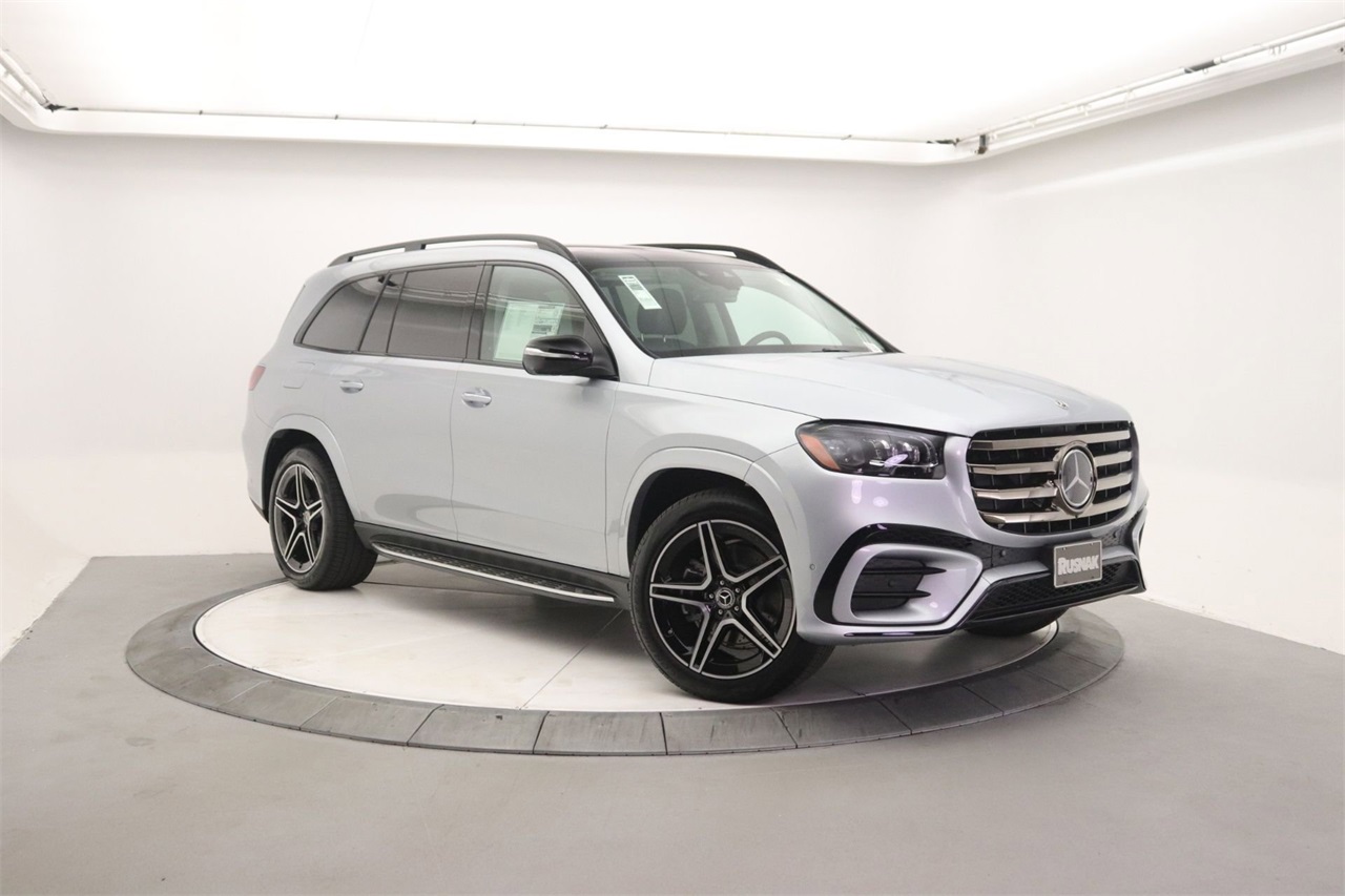 2026 Mercedes-Benz GLS Base's photo
