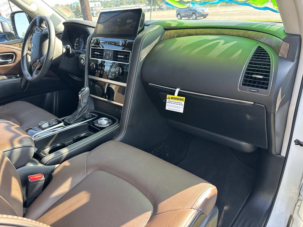 2023 Infiniti QX80 Premium Select photo 12