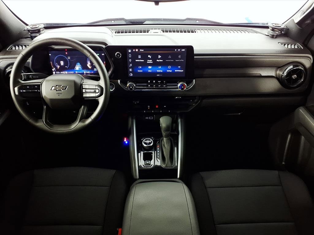 2024 Chevrolet Colorado Trail Boss photo 3