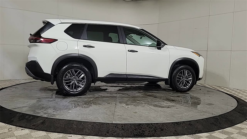 2023 NISSAN ROGUE - Image 8