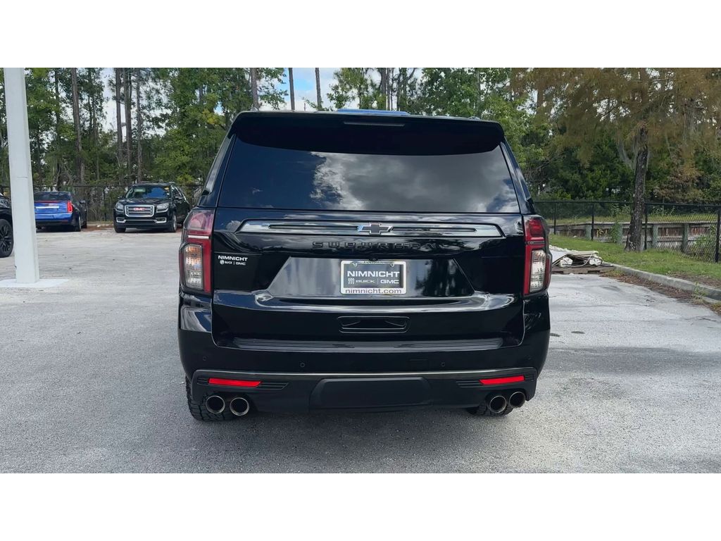 2022 Chevrolet Suburban Z71 photo 7