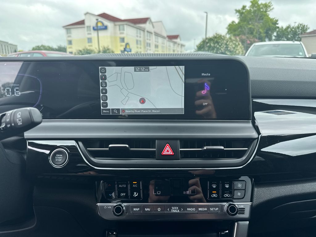 2025 Kia Seltos S photo 28