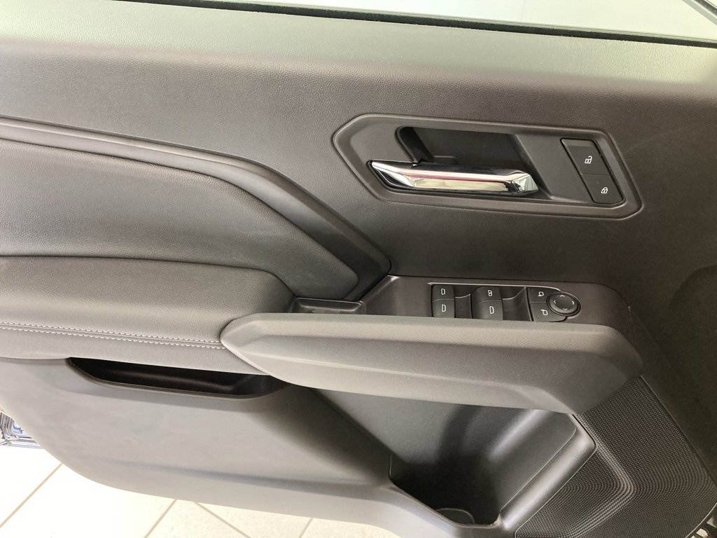 2026 Chevrolet Colorado LT photo 9