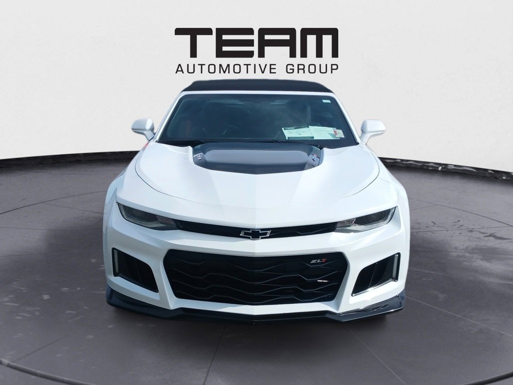 2021 Chevrolet Camaro ZL1 photo 2