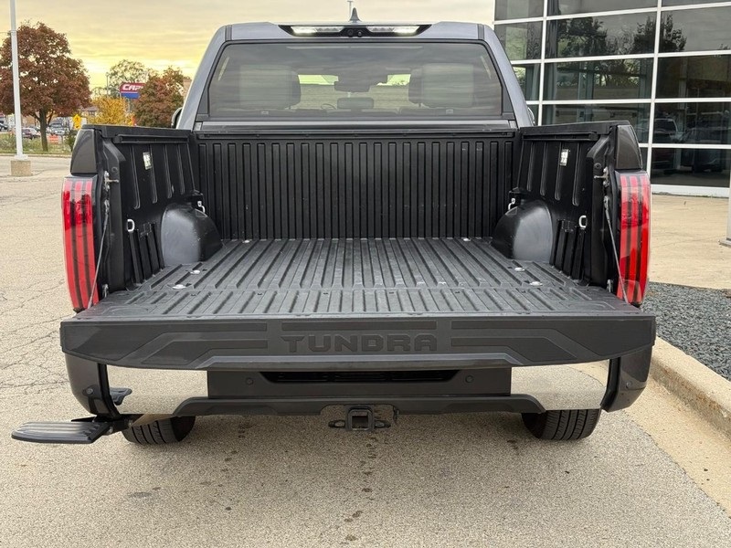 2022 Toyota Tundra 1794 Edition photo 3