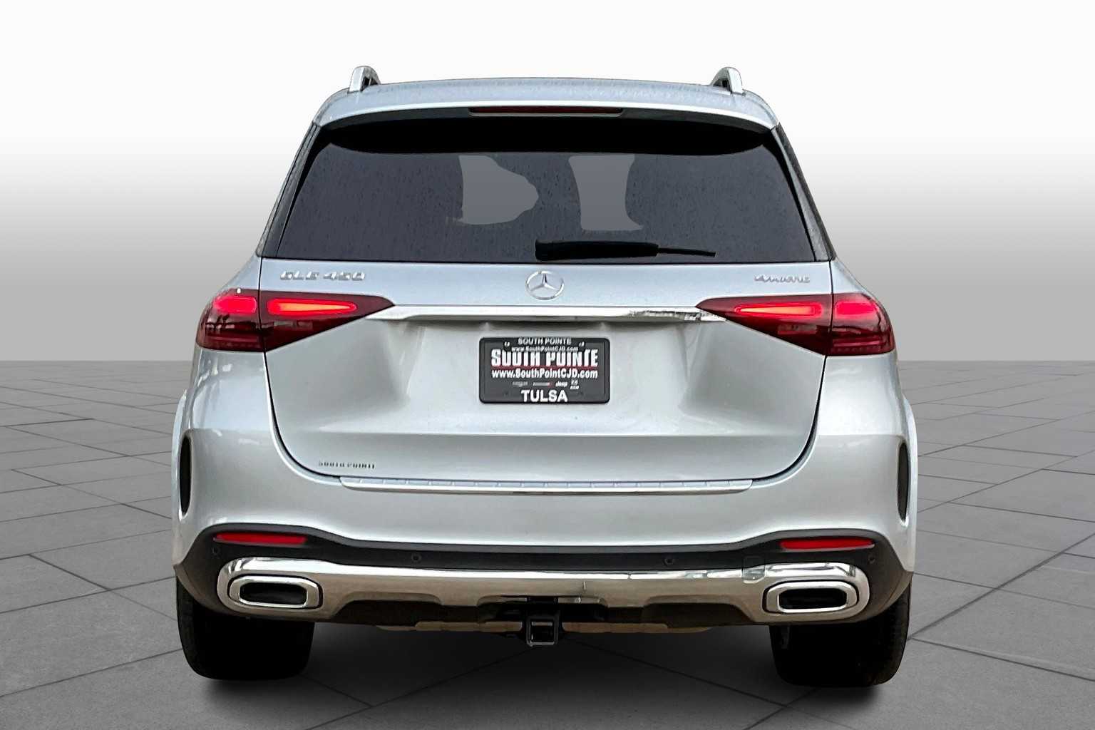 2024 Mercedes Benz GLE 450 4MATIC photo 4