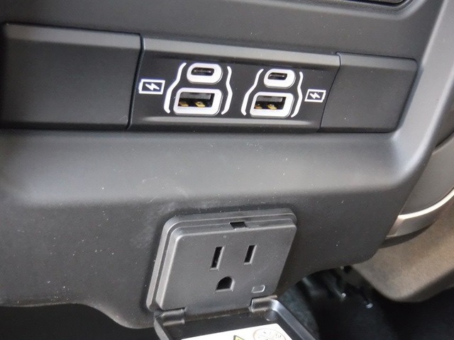 2025 Ram 1500 Big Horn photo 31