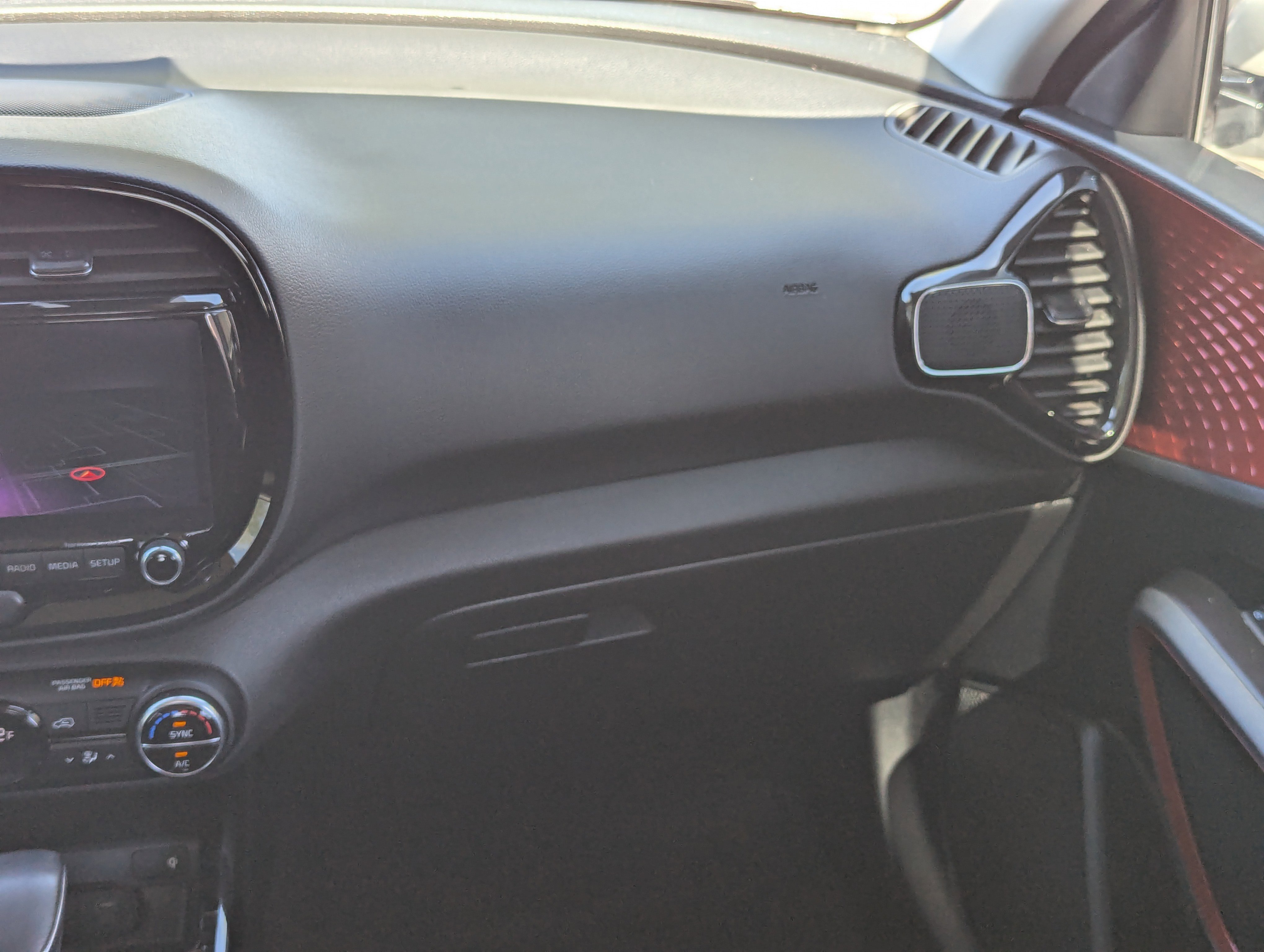 2023 Kia Soul GT-Line photo 4