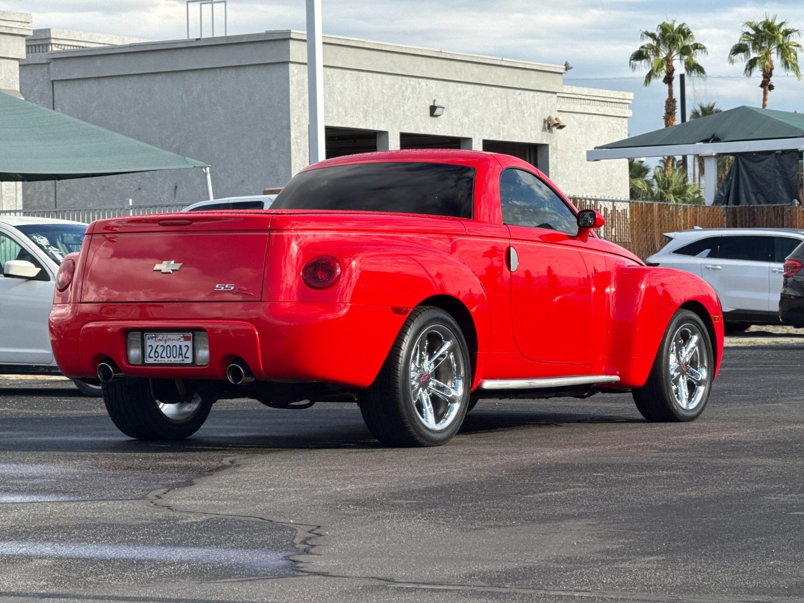 2004 Chevrolet SSR Base photo 3