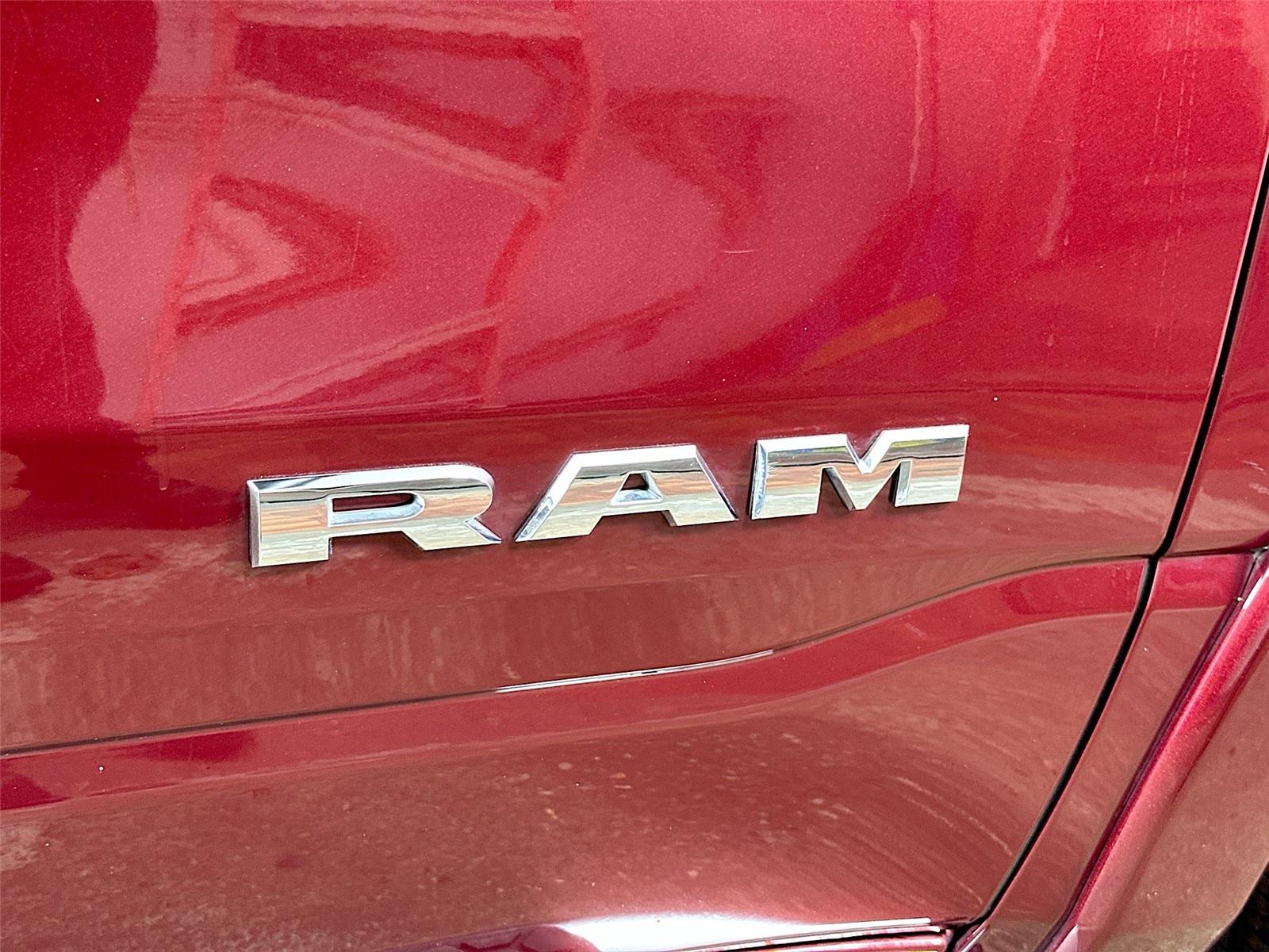 2020 Ram 1500 Laramie photo 33