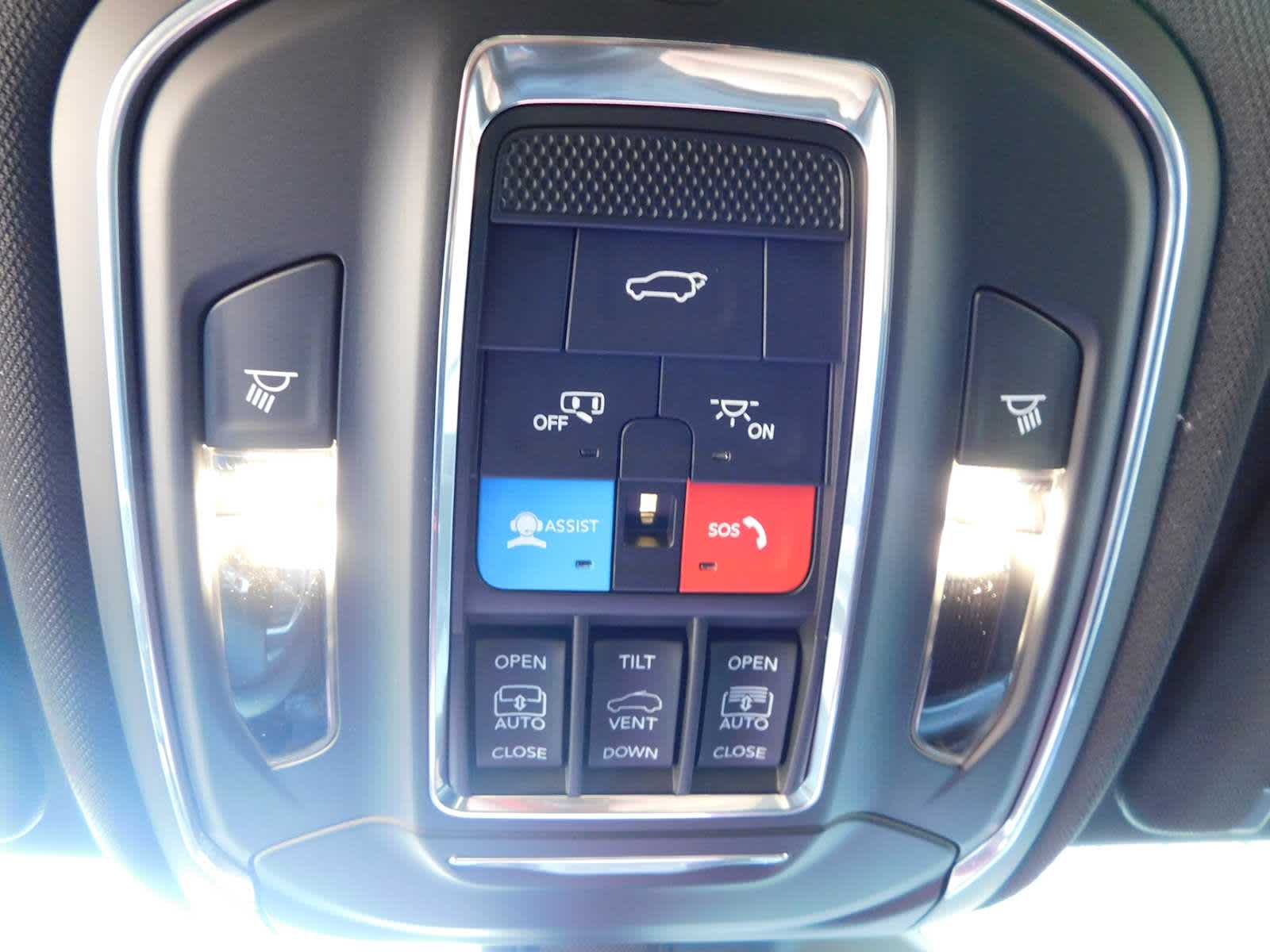 2025 Jeep Grand Cherokee Limited photo 41