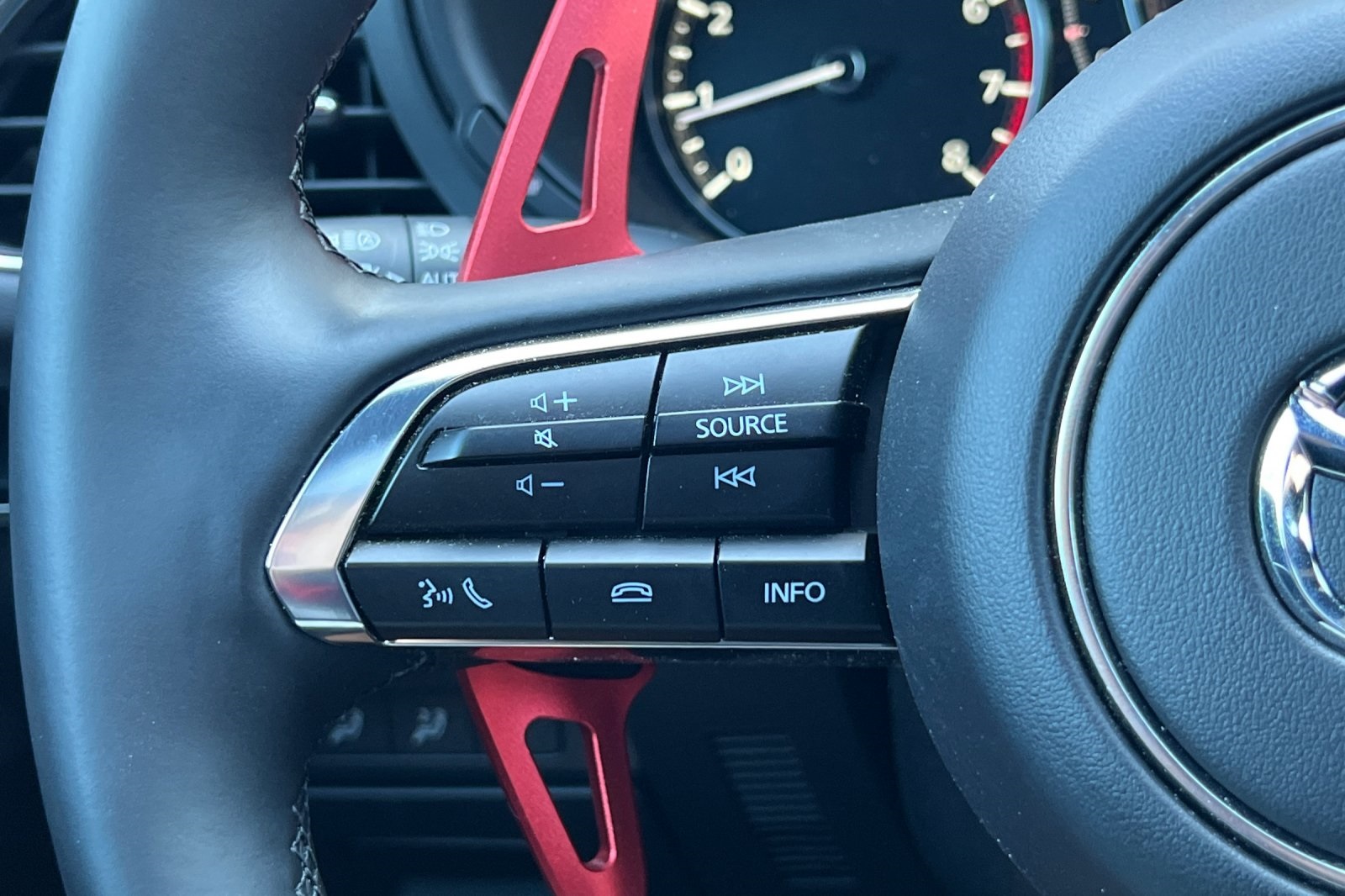 2024 Mazda Mazda3 Premium Plus photo 26