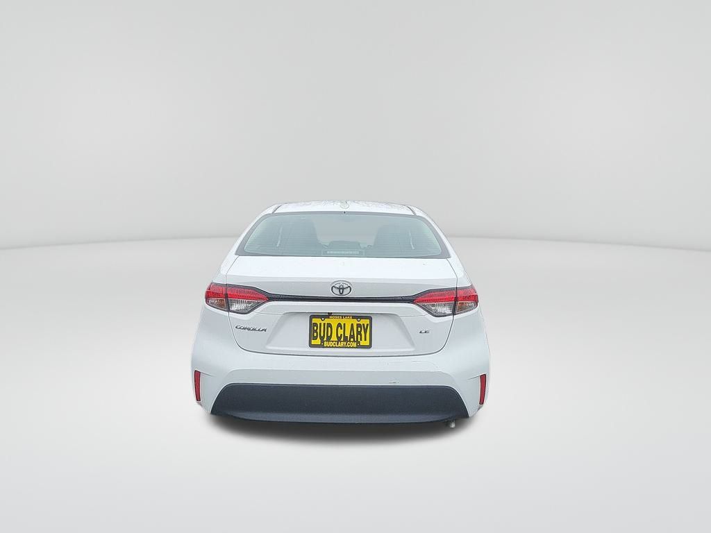 2024 Toyota Corolla LE photo 4