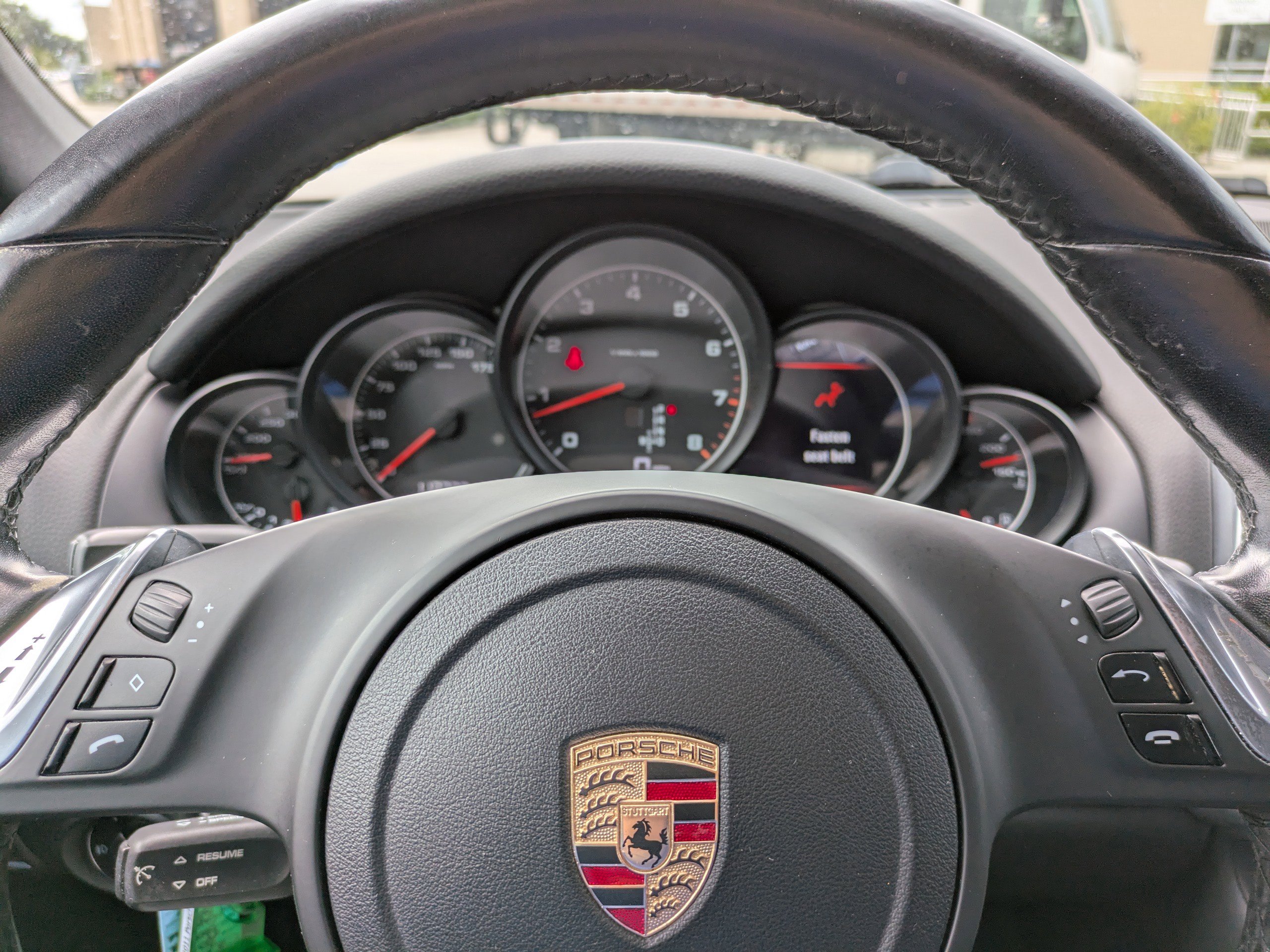 2011 Porsche Cayenne photo 19