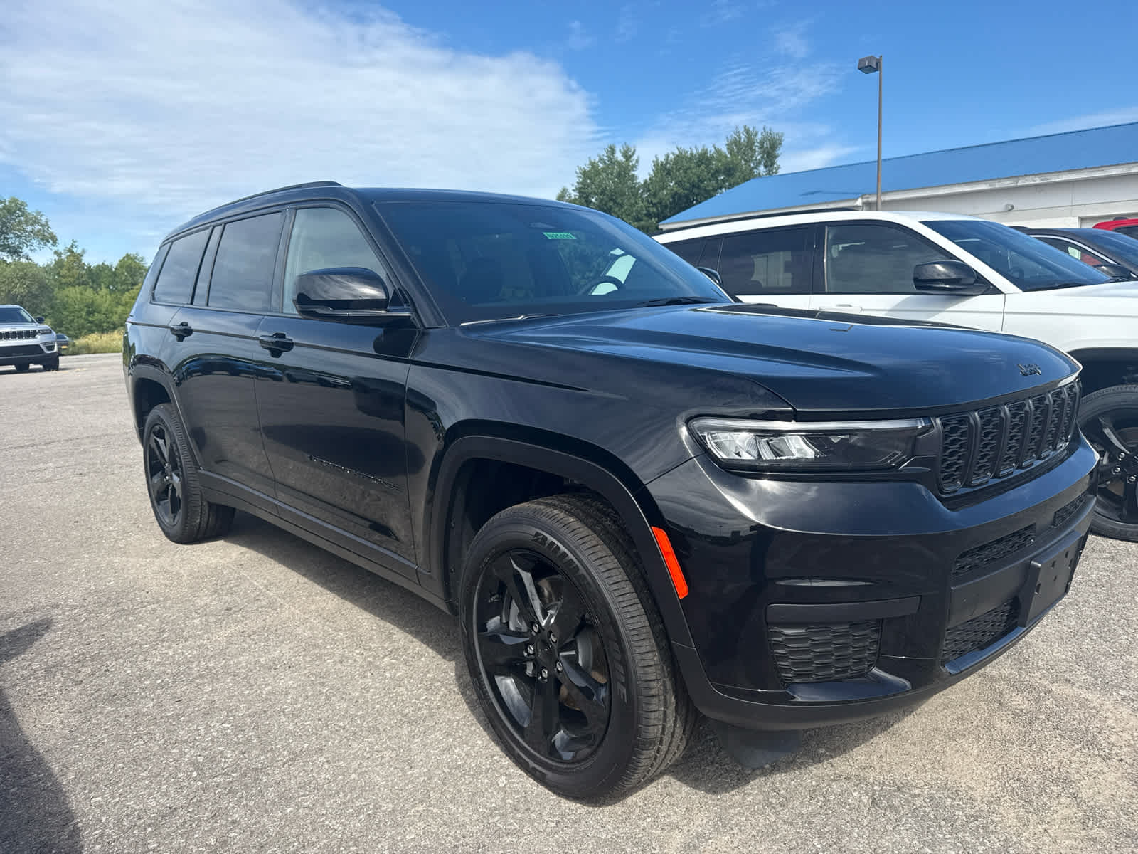 2025 Jeep Grand Cherokee L Altitude's photo
