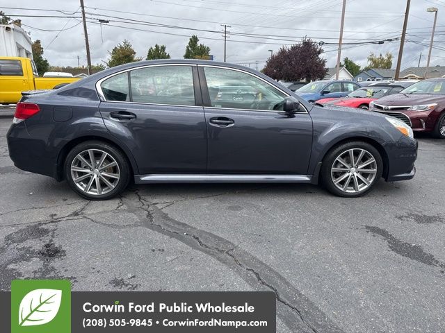2013 Subaru Legacy 2.5i photo 3