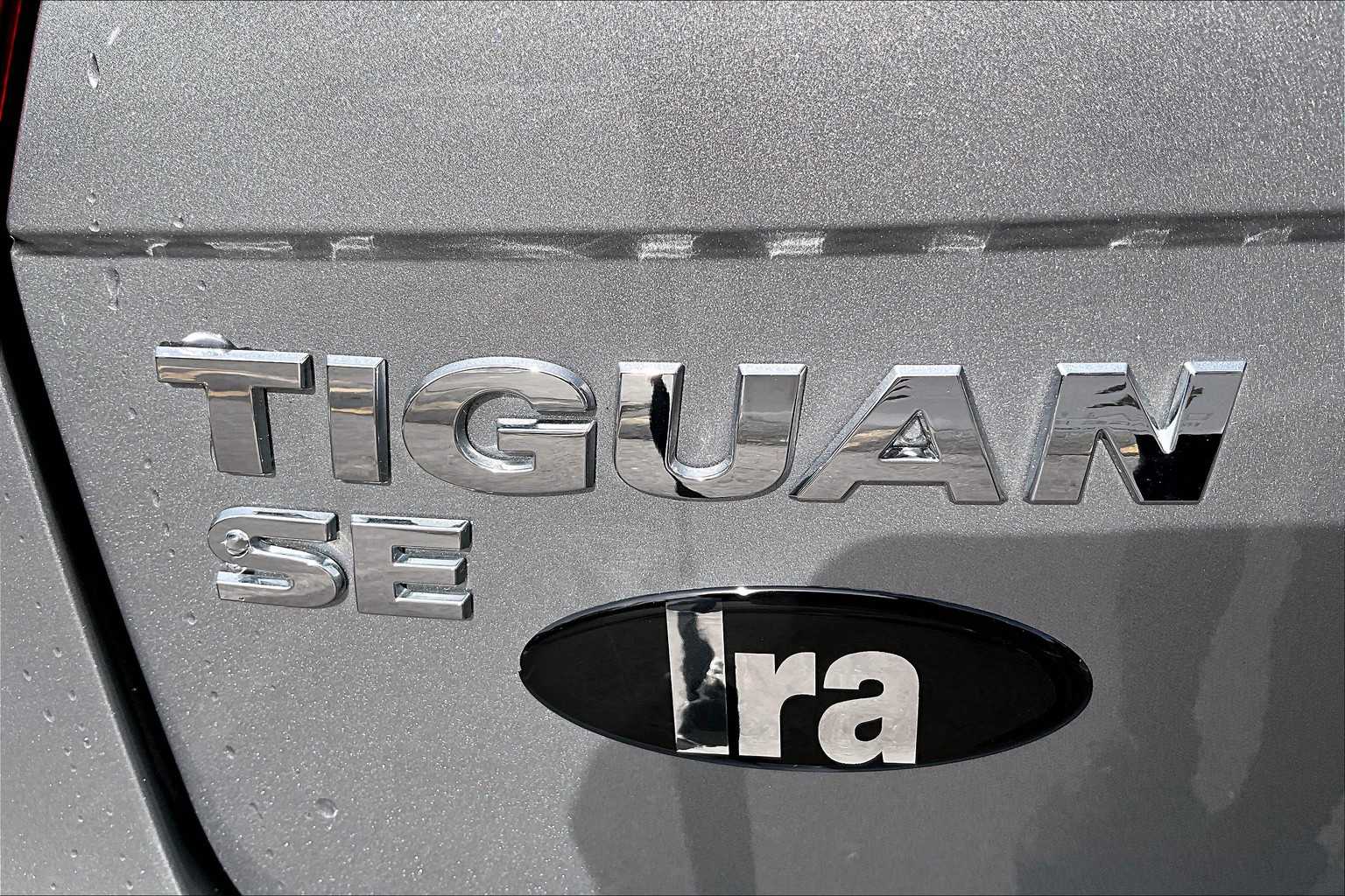 2020 Volkswagen Tiguan SE photo 29
