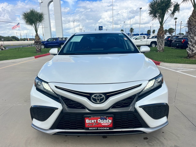 2021 Toyota Camry XSE photo 2