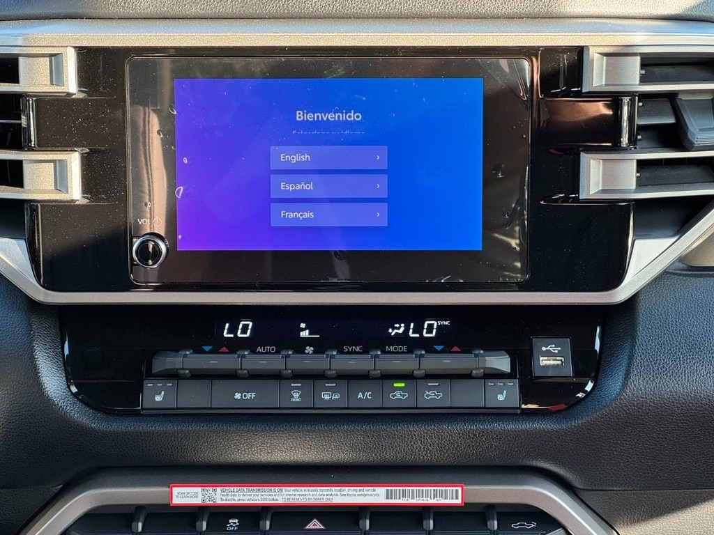 2025 Toyota Tundra SR5 CrewMax photo 5