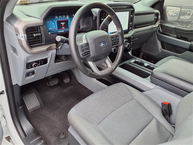 2024 Ford F-150 XLT photo 4