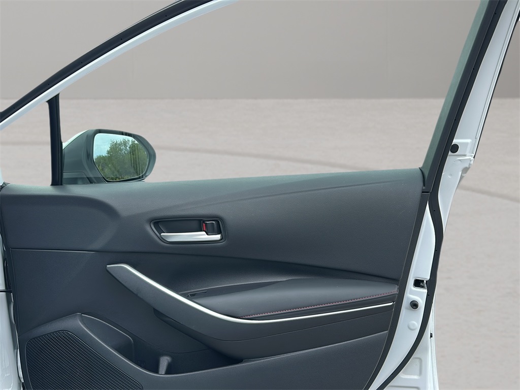 2023 Toyota Corolla SE photo 14