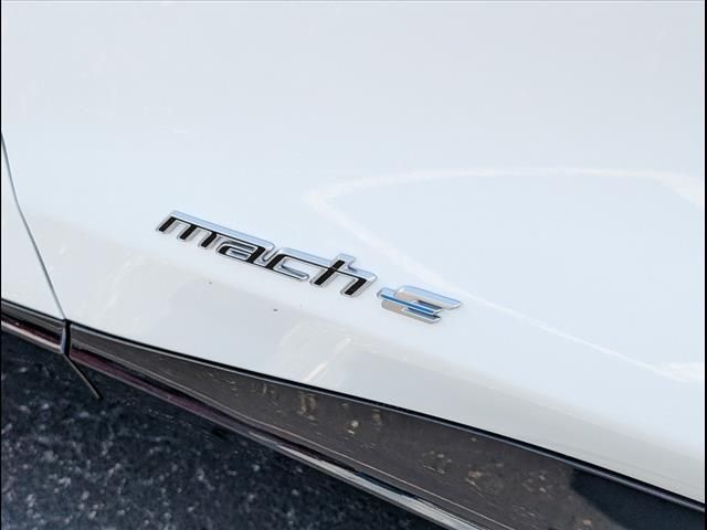 2025 Ford Mustang Mach-E Premium photo 15
