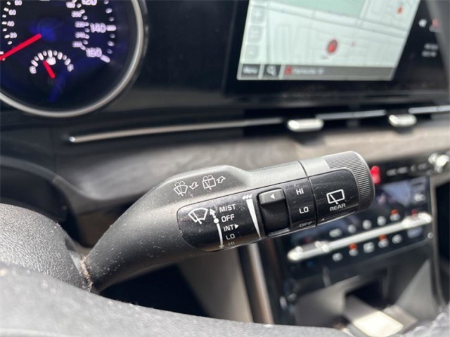 2023 Kia Carnival EX photo 22
