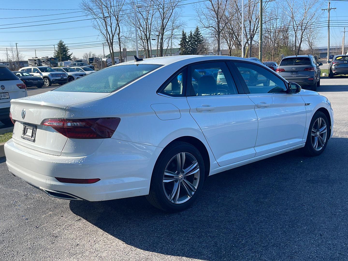 2020 Volkswagen Jetta R-Line photo 4