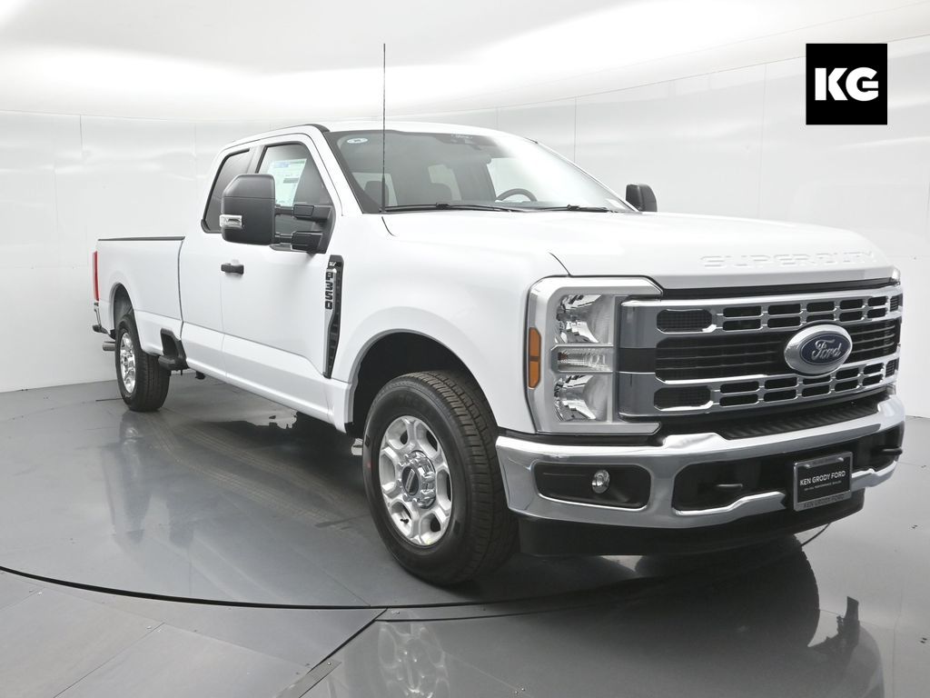 2026 Ford F-350 Base's photo