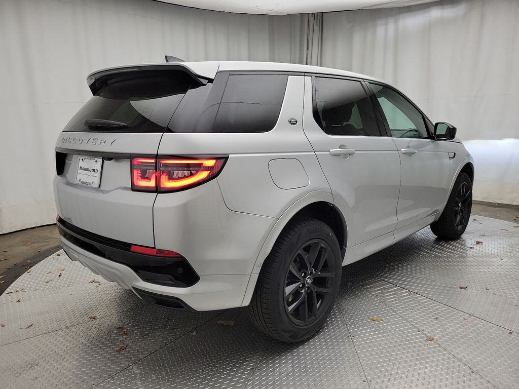 2025 Land Rover Discovery Sport S photo 2