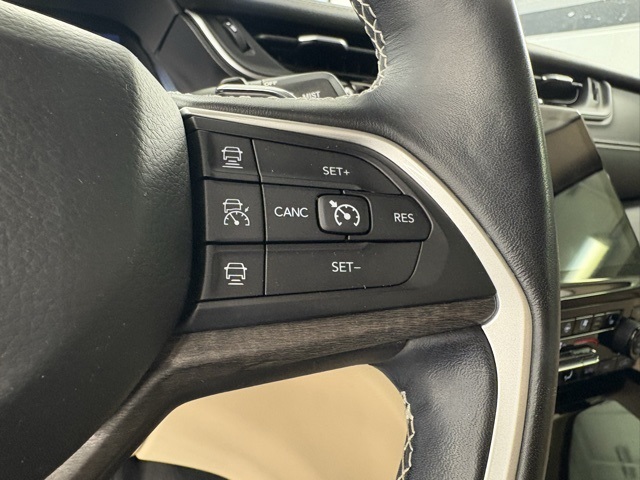 2021 Jeep Grand Cherokee Limited photo 9