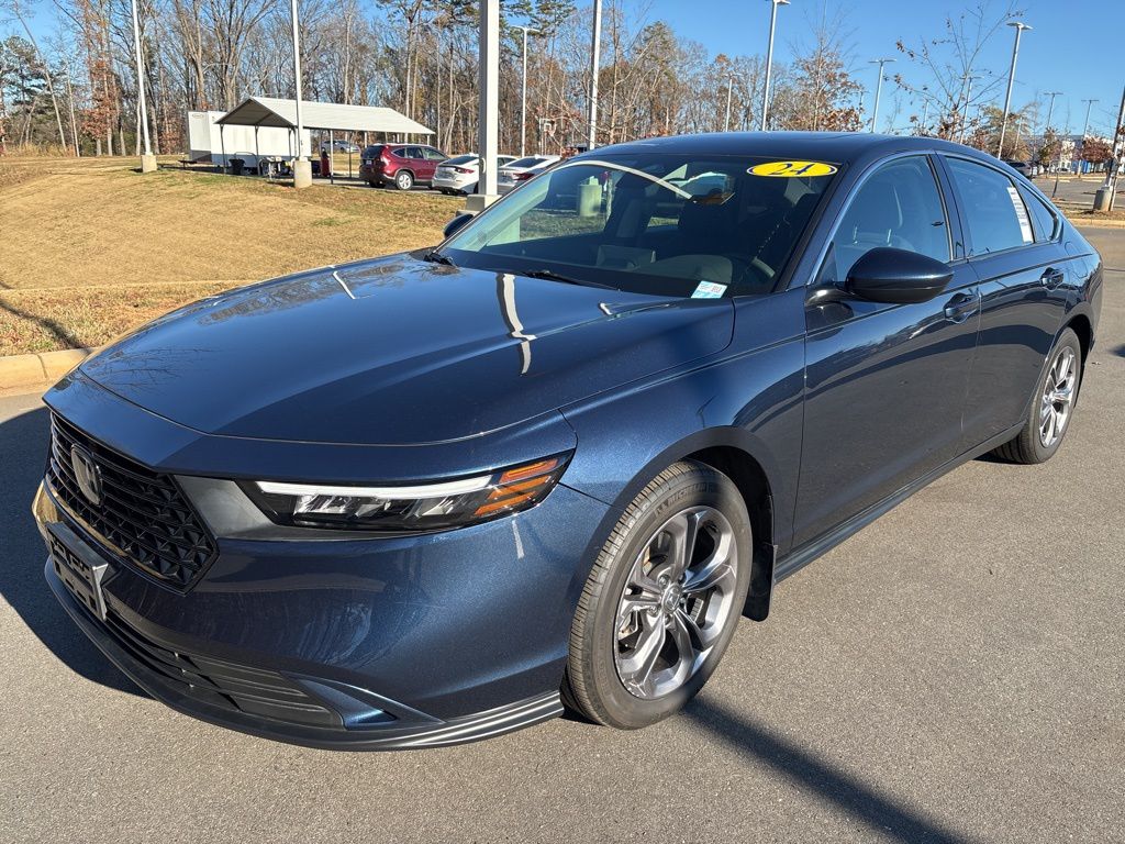 2024 Honda Accord EX's photo