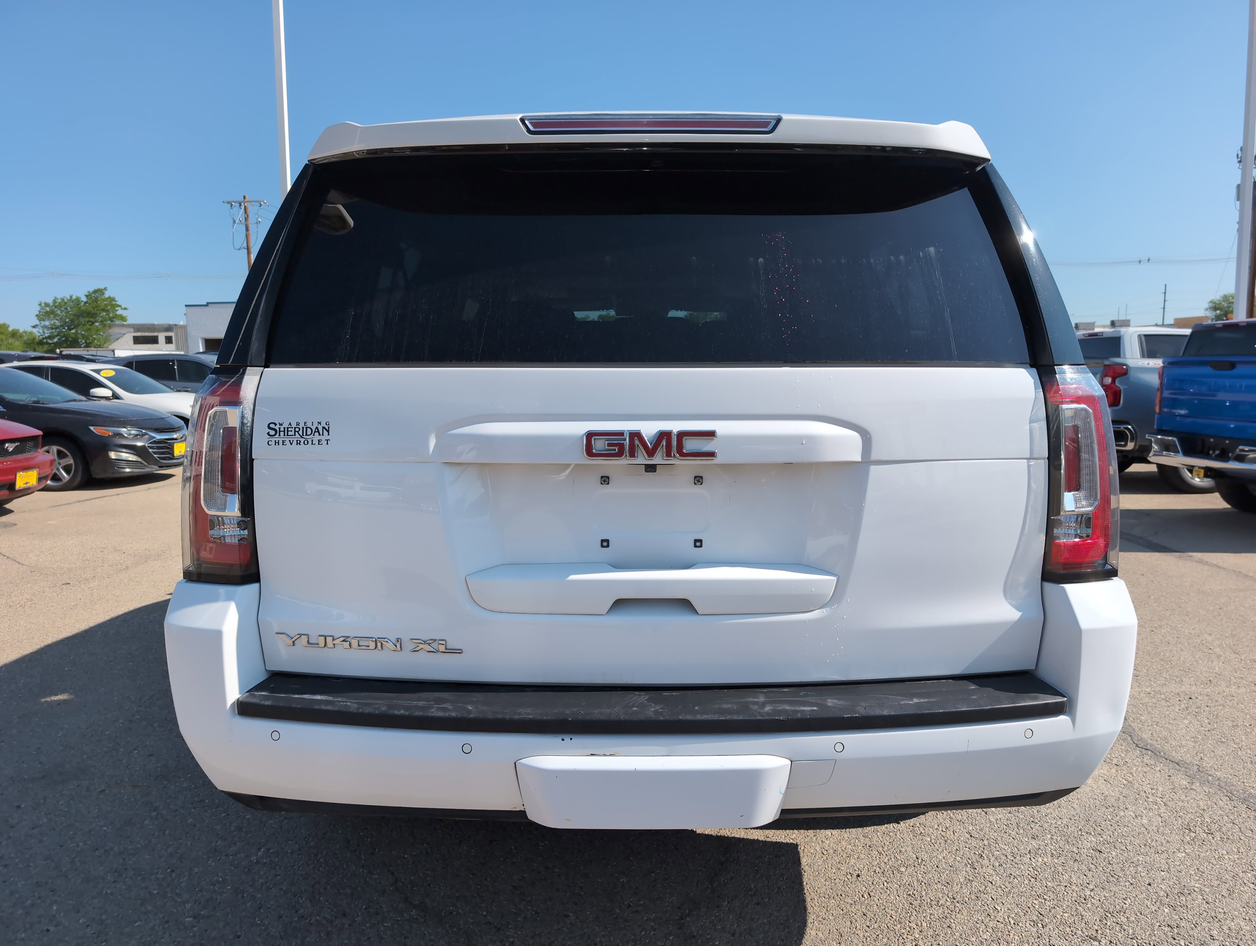 2020 Gmc Yukon XL SLT photo 2