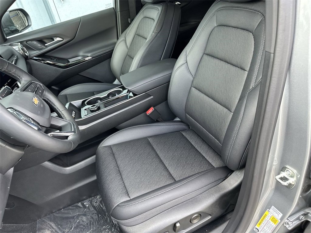 2026 Chevrolet Equinox LT photo 18