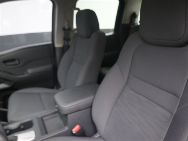 2022 Nissan Frontier S photo 18