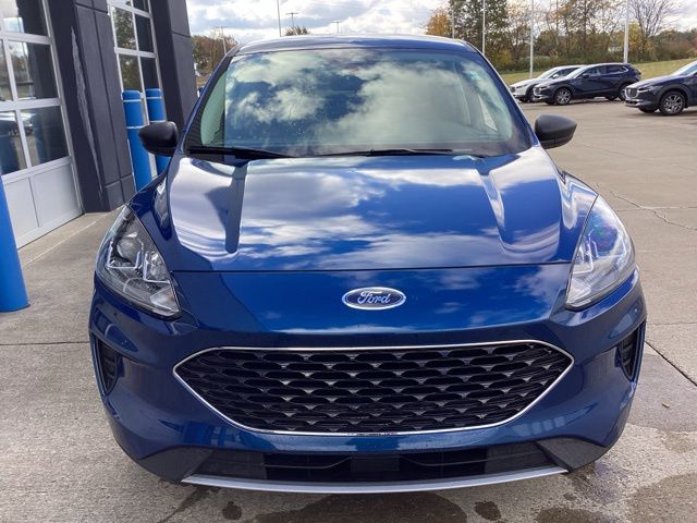 Used 2022 Ford Escape SE with VIN 1FMCU0G64NUC04811 for sale in Sheffield, OH