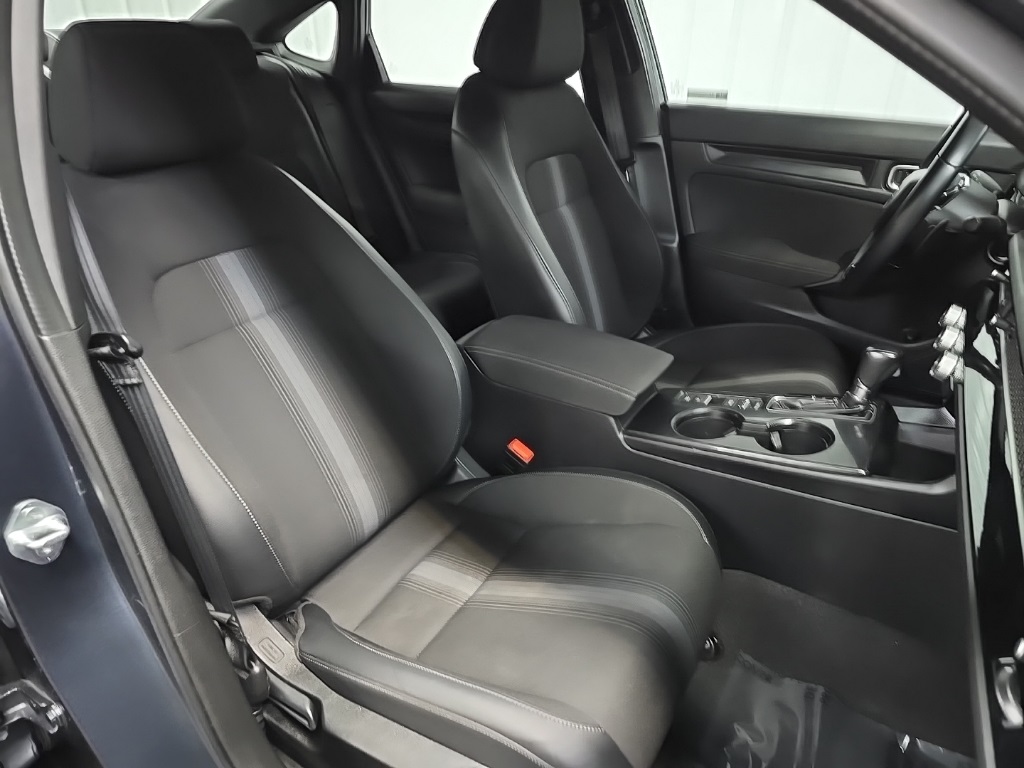 2023 Honda Civic Sport photo 13