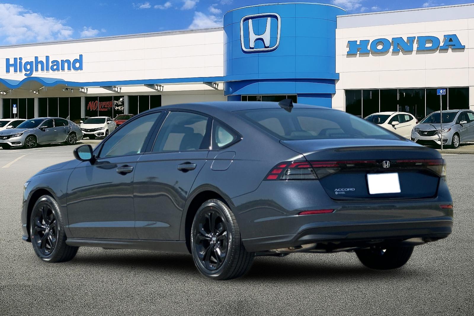 2025 Honda Accord SE photo 2
