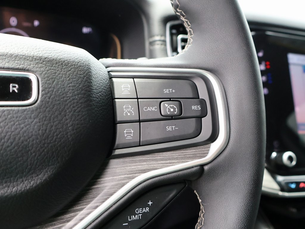 2024 Jeep Wagoneer Series III photo 28