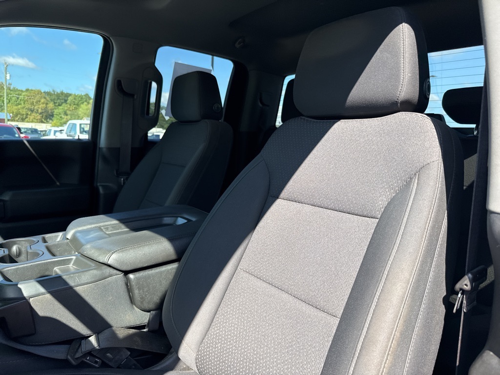 2022 Chevrolet Silverado 1500 Custom photo 12