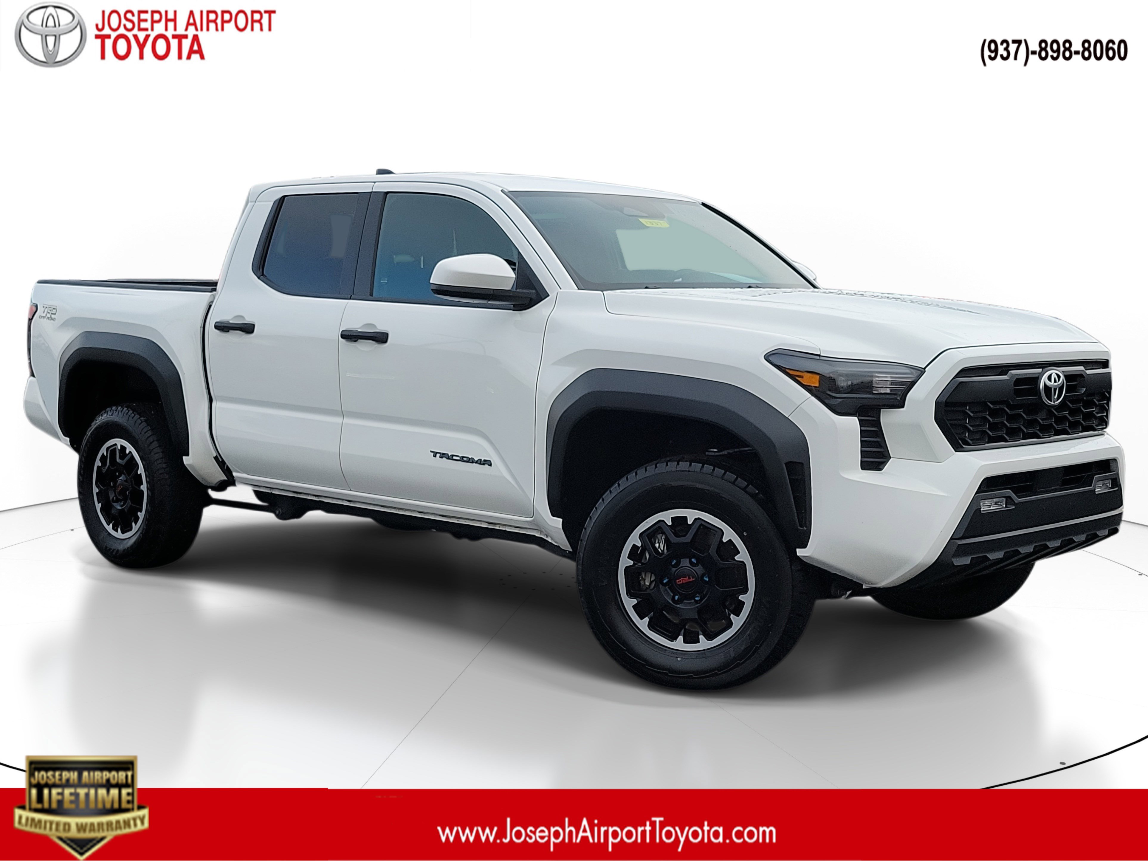 2024 Toyota Tacoma TRD Off Road's photo